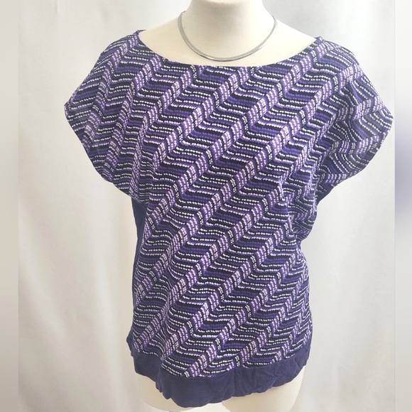 New York & Company Tops - New York & Company Purple Print Casual Top Shorts Sleeves Size M